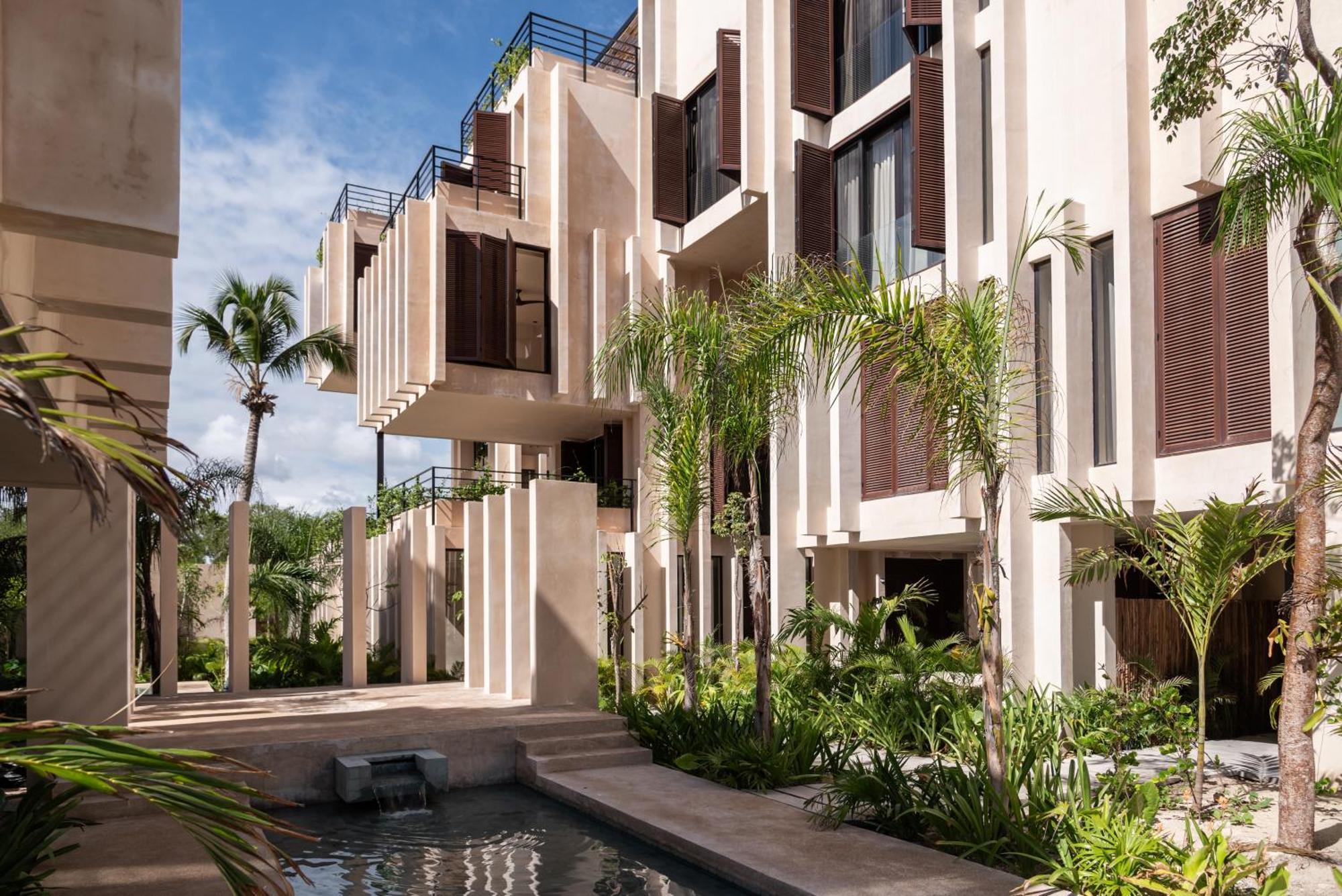 Bespoke, Member Of Small Luxury Apartment *